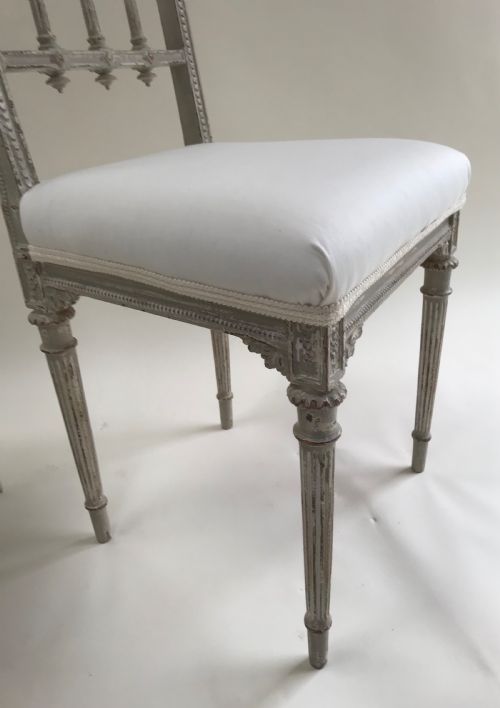 PAIR OF FRENCH CHAIRS - ADDITIONAL PHOTO 5