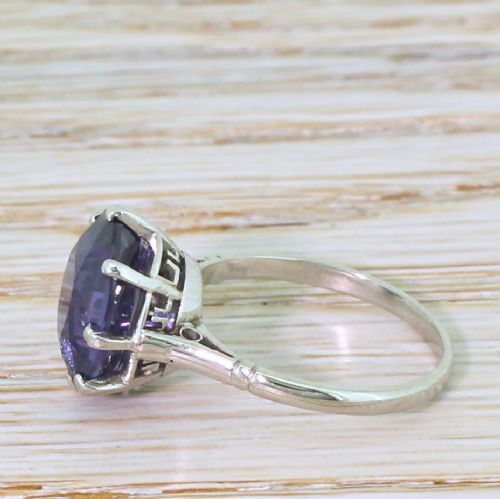 fig 2. Art Deco 5.19 Carat Natural Colour Change Sapphire Solitaire Ring, circa 1920