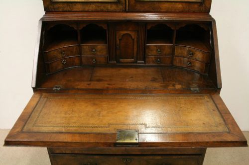 GEORGE II WALNUT BUREAU BOOKCASE - ADDITIONAL PHOTO 6
