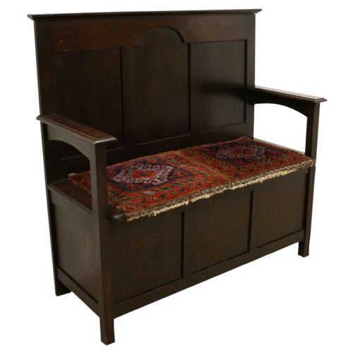 Oak Hall Bench