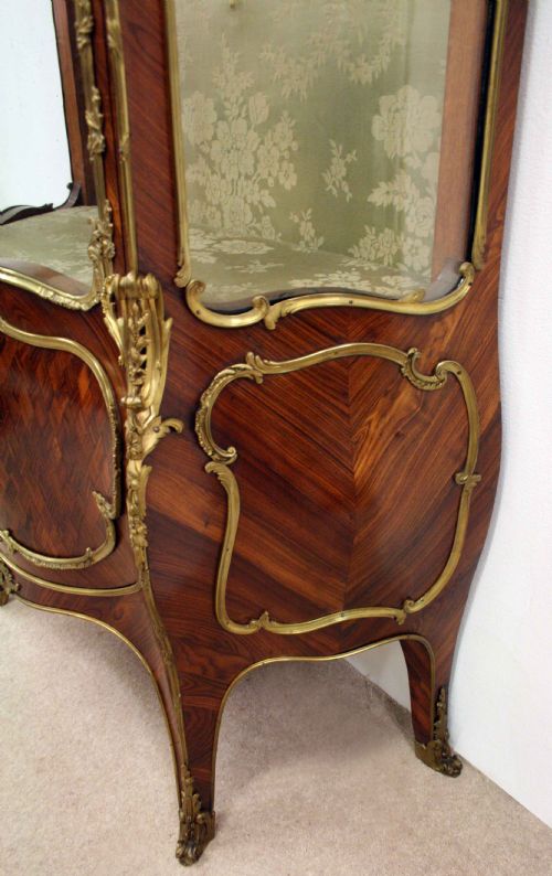 FRENCH KINGWOOD VITRINE CABINET - ADDITIONAL PHOTO 10