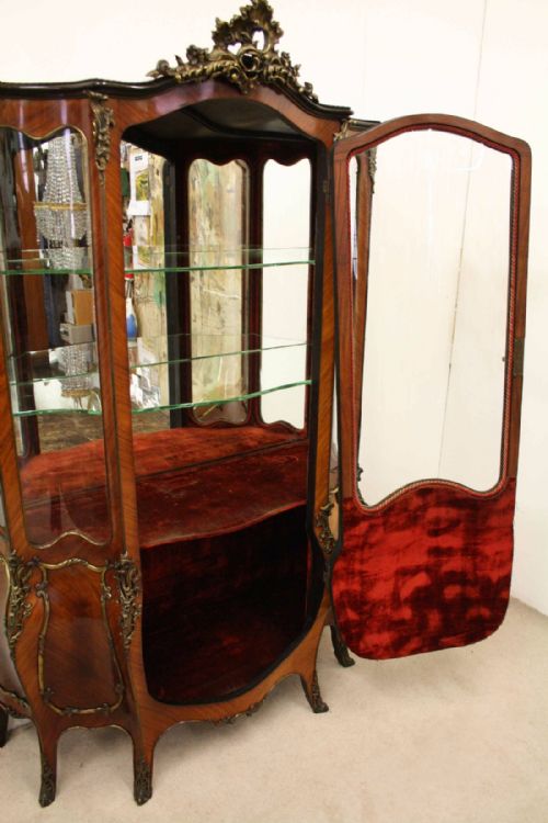 FRENCH KINGWOOD BOMBE DISPLAY CABINET - ADDITIONAL PHOTO 5