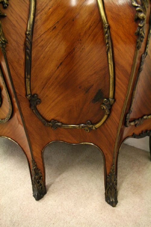 FRENCH KINGWOOD BOMBE DISPLAY CABINET - ADDITIONAL PHOTO 10