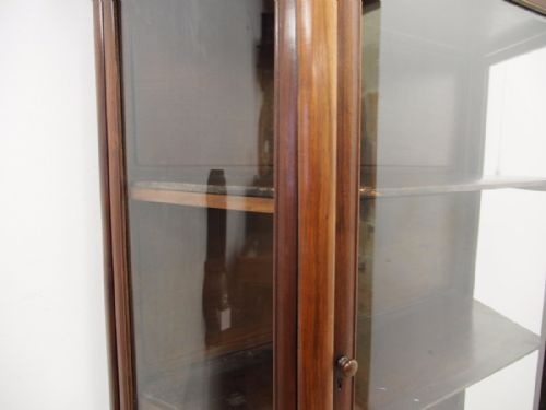 HARDWOOD DISPLAY CABINET - ADDITIONAL PHOTO 5