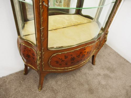 FRENCH KINGWOOD BOMBE FRONT VITRINE - ADDITIONAL PHOTO 4