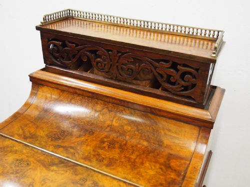 MID VICTORIAN BURR WALNUT PIANO TOP DAVENPORT DESK - ADDITIONAL PHOTO 3