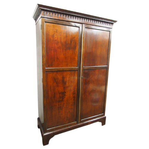 Late Georgian Mahogany 2 Door Wardrobe