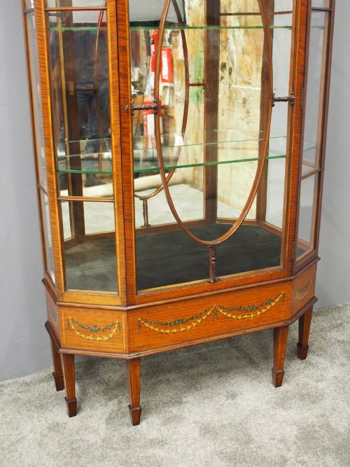 SHERATON STYLE INLAID AND PAINTED DISPLAY CABINET - ADDITIONAL PHOTO 8