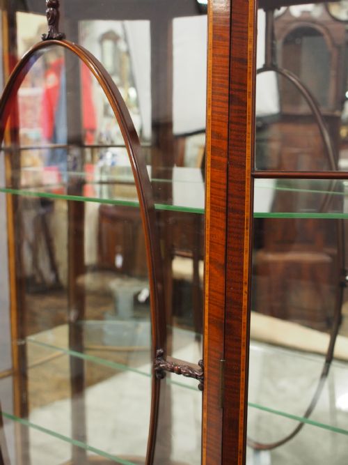 SHERATON STYLE INLAID AND PAINTED DISPLAY CABINET - ADDITIONAL PHOTO 12