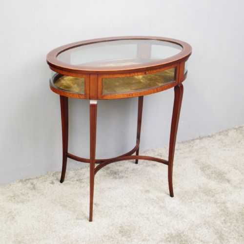 Sheraton Style Bijouterie Table