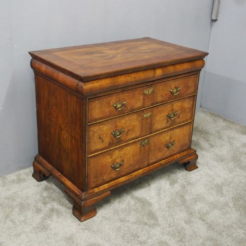 18th Century Walnut Chest of Drawers