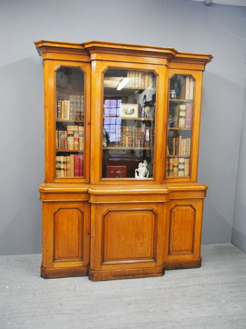 VICTORIAN 3 DOOR OAK BREAKFRONT BOOKCASE - ADDITIONAL PHOTO 1