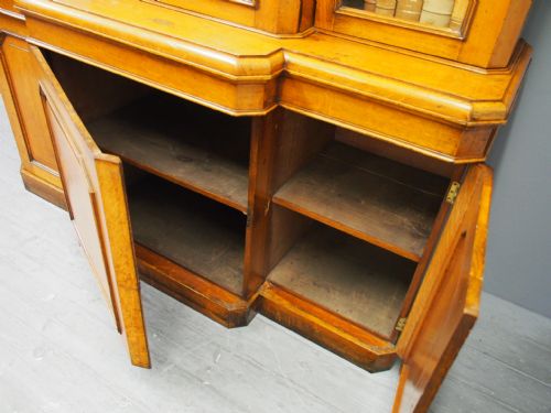 VICTORIAN 3 DOOR OAK BREAKFRONT BOOKCASE - ADDITIONAL PHOTO 9