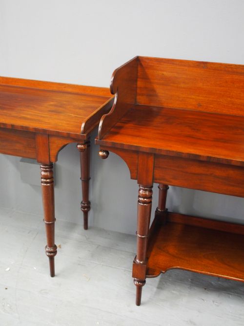 MATCHED PAIR OF A WASH STAND AND WRITING TABLE - ADDITIONAL PHOTO 3