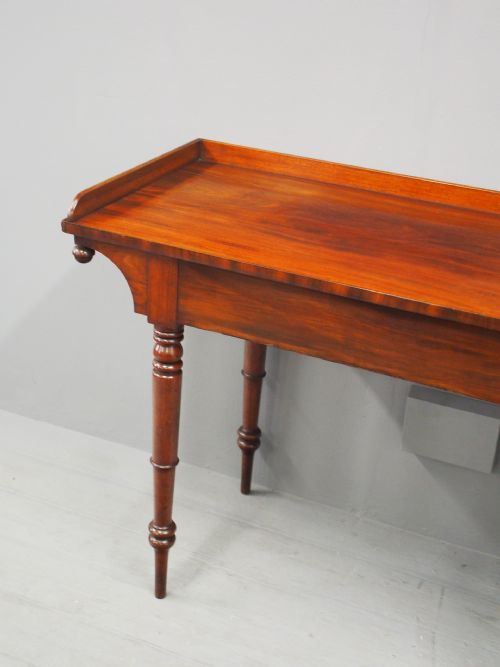 MATCHED PAIR OF A WASH STAND AND WRITING TABLE - ADDITIONAL PHOTO 4