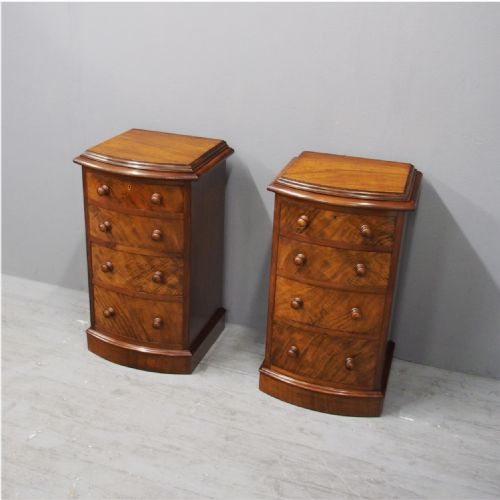 Pair of Victorian Bow Front Bedsides