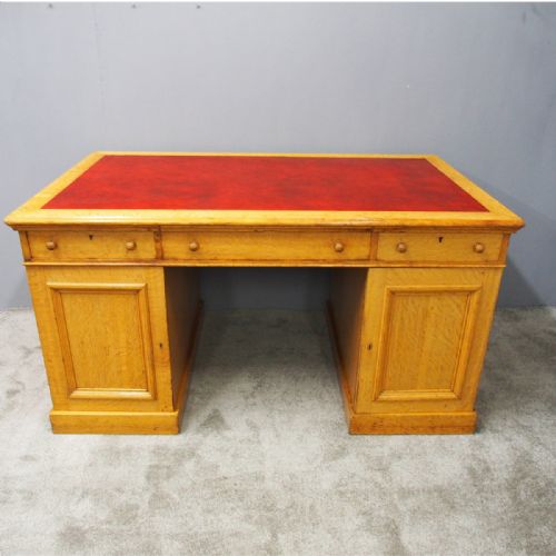 Victorian Oak Partners Desk