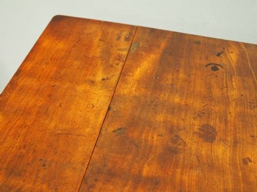 CHIPPENDALE PERIOD MAHOGANY PEMBROKE TABLE - ADDITIONAL PHOTO 4