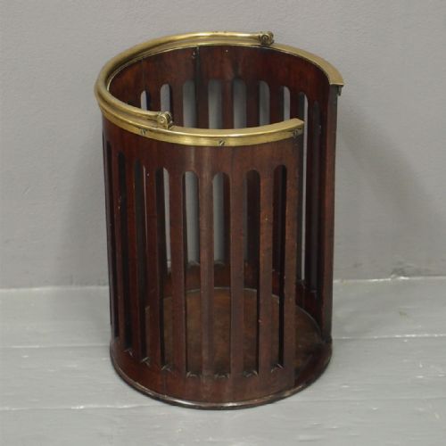 GEORGE III MAHOGANY AND BRASS BOUND PLATE BUCKET