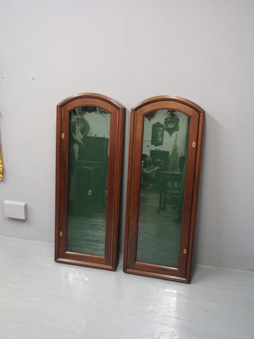 PAIR OF MAHOGANY WALL MOUNTED DISPLAY CABINETS - ADDITIONAL PHOTO 2