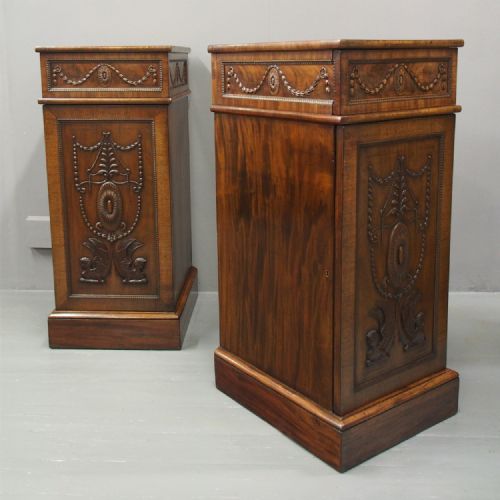 
Pair of George III Mahogany Pedestals
