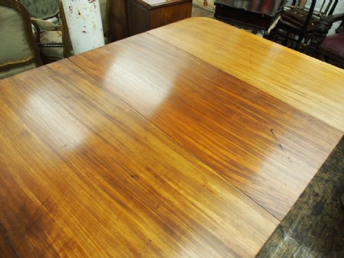 GEORGE IV MAHOGANY DINING TABLE - ADDITIONAL PHOTO 3