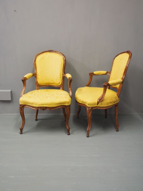 PAIR OF FRENCH LOUIS XV STYLE WALNUT AND BEECH ARMCHAIRS - ADDITIONAL PHOTO 3
