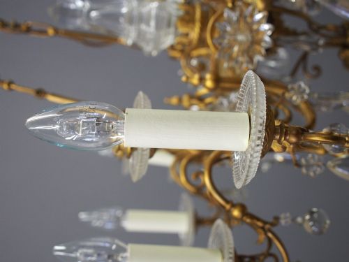 GLASS AND GILDED BRASS CHANDELIER - ADDITIONAL PHOTO 3