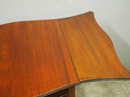 GEORGIAN STYLE MAHOGANY PEMBROKE TABLE - ADDITIONAL PHOTO 5