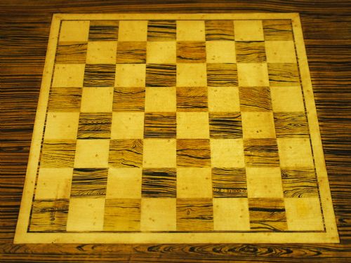 REGENCY SCUMBLED GAMES TABLE - ADDITIONAL PHOTO 5