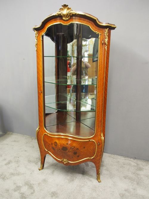 VICTORIAN KINGWOOD BOMBE SHAPED CORNER VITRINE - ADDITIONAL PHOTO 3