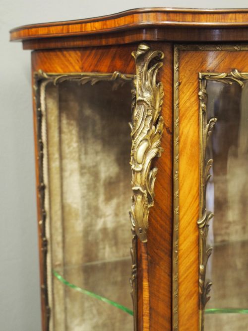 FRENCH ROSEWOOD VITRINE BY THOMAS JUSTICE SONS - ADDITIONAL PHOTO 7