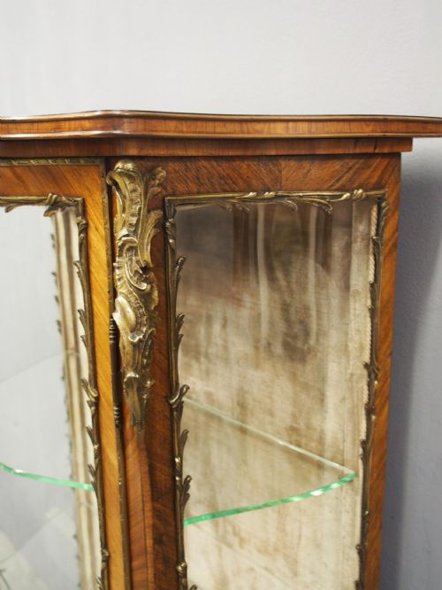 FRENCH ROSEWOOD VITRINE BY THOMAS JUSTICE SONS - ADDITIONAL PHOTO 10
