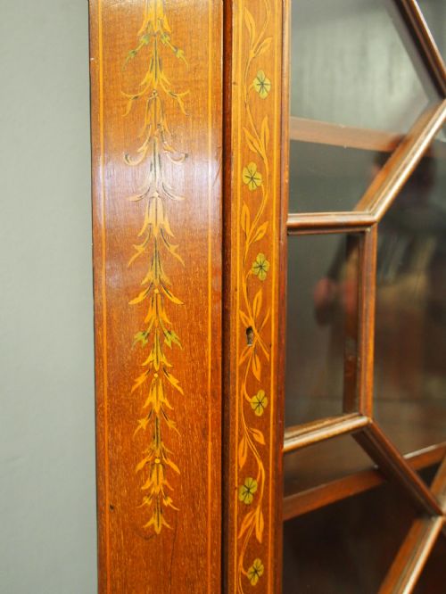 SHERATON STYLE MARQUETRY INLAID CORNER CABINET - ADDITIONAL PHOTO 2