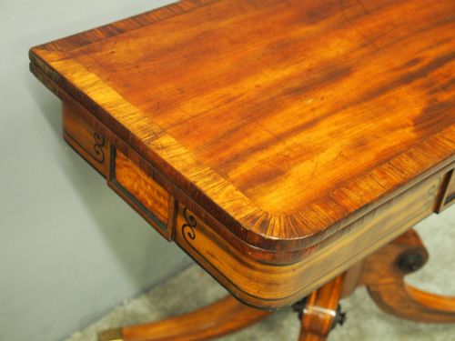 REGENCY MAHOGANY AND ROSEWOOD GAMES TABLE - ADDITIONAL PHOTO 2