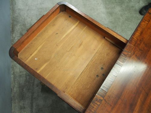 REGENCY MAHOGANY AND ROSEWOOD GAMES TABLE - ADDITIONAL PHOTO 7