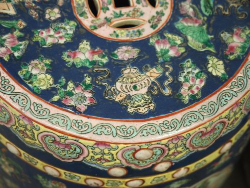 PAIR OF CHINESE QING DYNASTY PAINTED BARRELS SEATS - ADDITIONAL PHOTO 11