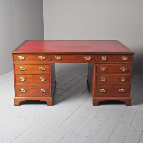 Georgian Style Mahogany Kneehole Partners Desk