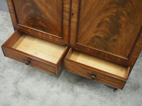 GEORGE IV SIDE CABINET IN MAHOGANY - ADDITIONAL PHOTO 8