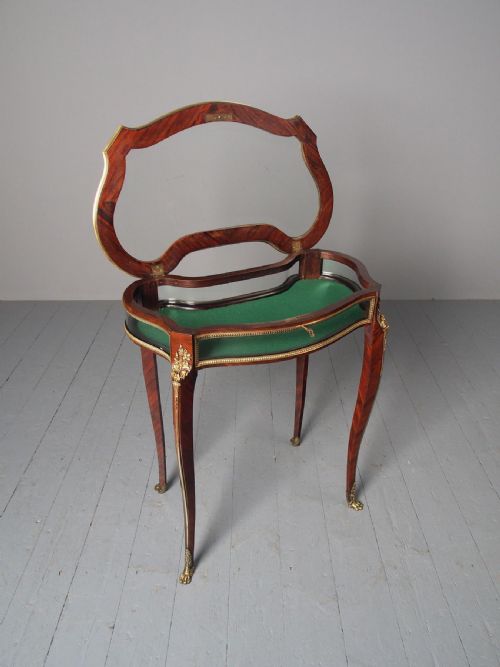 ANTIQUE FRENCH KINGWOOD HEARTSHAPED BIJOUTERIE TABLE - ADDITIONAL PHOTO 4