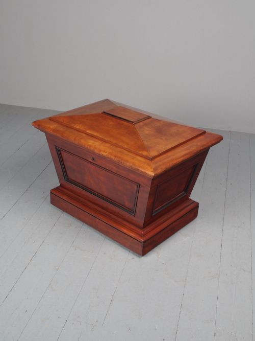 WILLIAM IV MAHOGANY SARCOPHAGUS CELLARETTE - ADDITIONAL PHOTO 5
