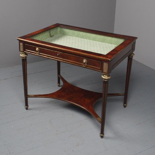 LARGE ANTIQUE MAHOGANY BIJOUTERIE TABLE - ADDITIONAL PHOTO 1
