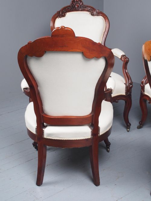 ANTIQUE SET OF 4 CARVED MAHOGANY ARMCHAIRS - ADDITIONAL PHOTO 19