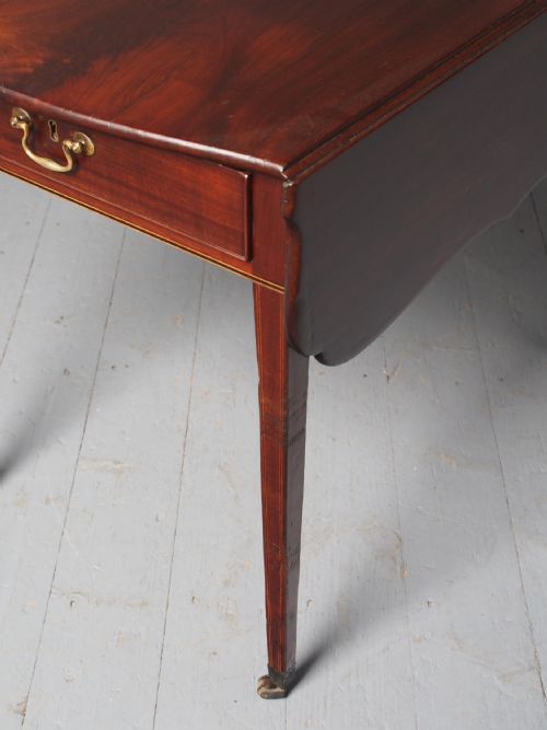 ANTIQUE GEORGE III MAHOGANY PEMBROKE TEA CADDY TABLE - ADDITIONAL PHOTO 3