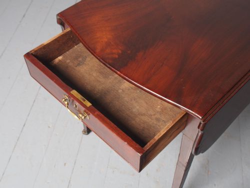 ANTIQUE GEORGE III MAHOGANY PEMBROKE TEA CADDY TABLE - ADDITIONAL PHOTO 4