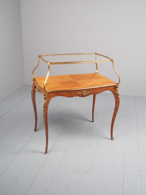 VICTORIAN FRENCH WALNUT ETAGERE OR SIDE TABLE - ADDITIONAL PHOTO 4