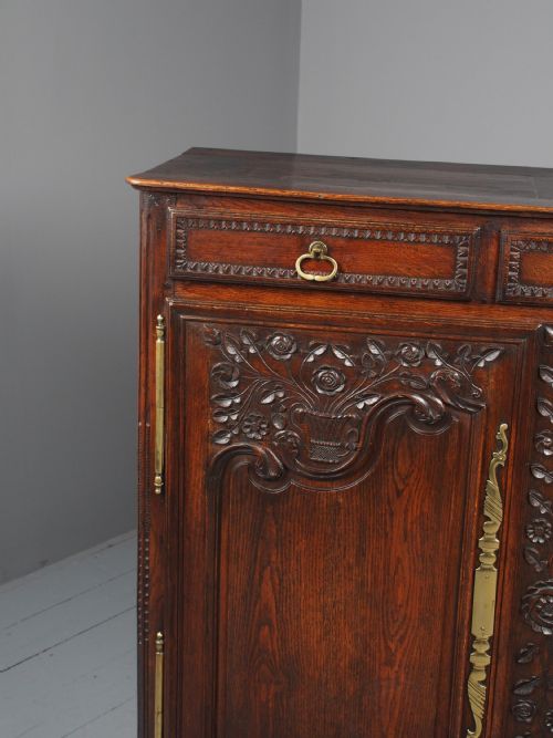 ANTIQUE NORTHERN FRENCH CARVED OAK SIDE CABINET - ADDITIONAL PHOTO 3