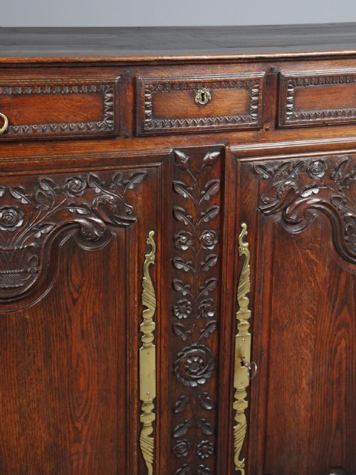 ANTIQUE NORTHERN FRENCH CARVED OAK SIDE CABINET - ADDITIONAL PHOTO 4