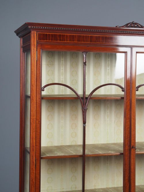 ANTIQUE SHERATON STYLE INLAID MAHOGANY DISPLAY CABINET - ADDITIONAL PHOTO 5