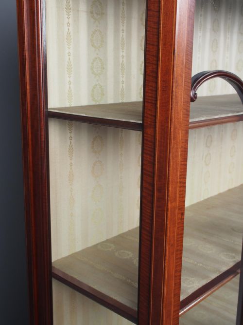 ANTIQUE SHERATON STYLE INLAID MAHOGANY DISPLAY CABINET - ADDITIONAL PHOTO 8